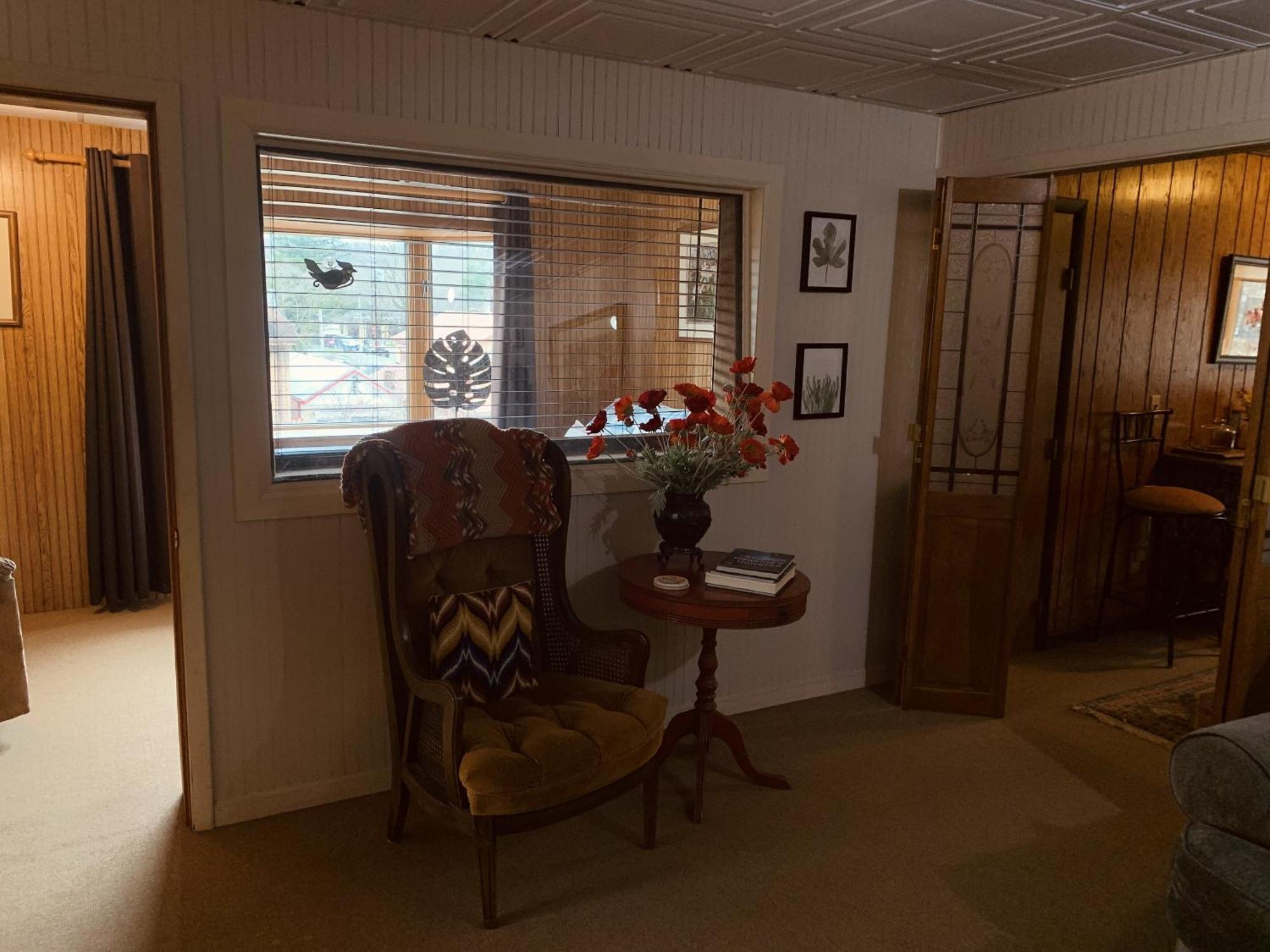 The Iris Garden Downtown Cottages And Suites Nashville Room photo