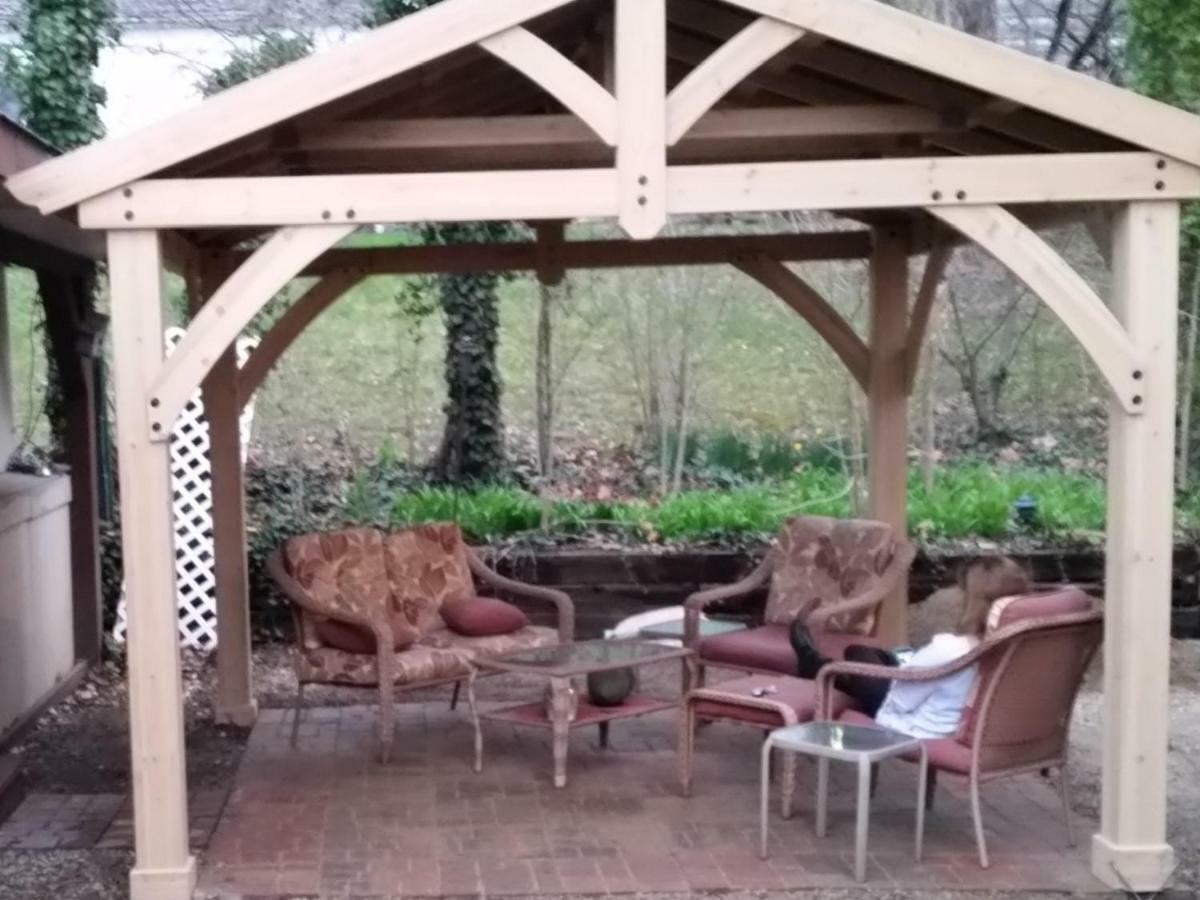 The Iris Garden Downtown Cottages And Suites Nashville Room photo